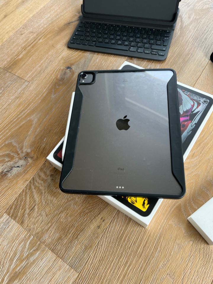 iPad Pro 12.9 Zoll Generation 3 (2019) 256GB SpaceGrau + Celluar in Körle