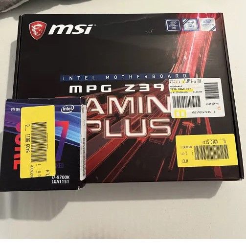 intel i7-9700K + MSI MPG Z390 Gaming Plus GEBRAUCHT in Schönefeld