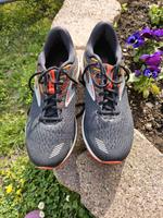 Brooks Defyance 12 Black/Red/Yellow laufschuh Sachsen - Coswig Vorschau