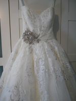 Brautkleid Allure Bridal mit Reifrock Rheinland-Pfalz - Ehlscheid Vorschau