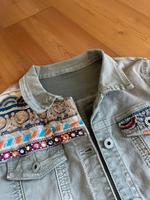 Boho Ibiza Hippie tredy Jeans Jacke neu M 38 L 40 grau Stickerei Nordrhein-Westfalen - Porta Westfalica Vorschau