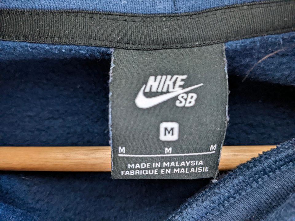Nike SB - Iso Orange Label Hoodie in Maisach