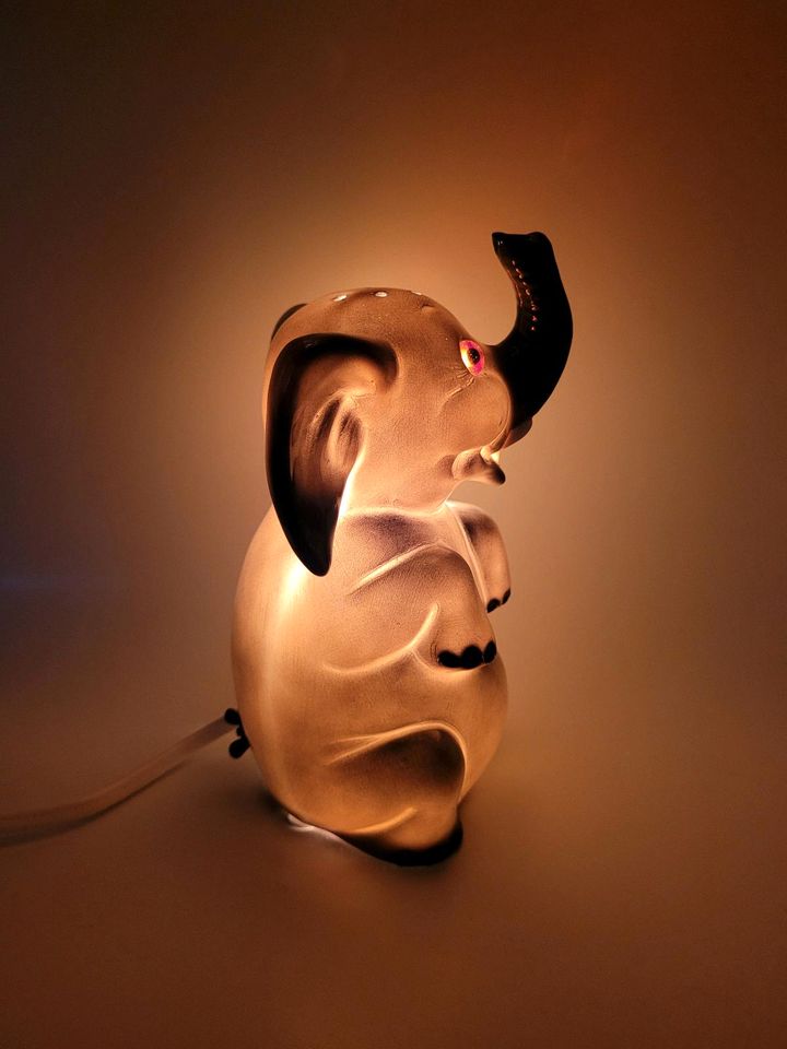 Alter Porzellan Rauchverzehrer Elefant Figur Duftlampe lampe in Recklinghausen
