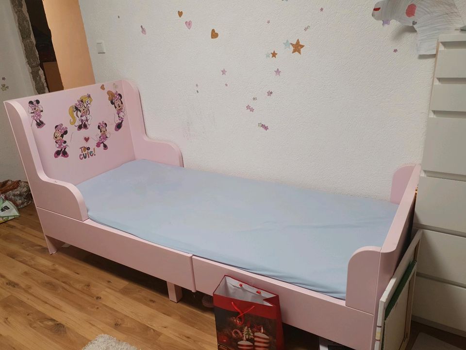 Ikea Bett Kinder und Erwachsenen mitwachsend mit Matratze in Kirn