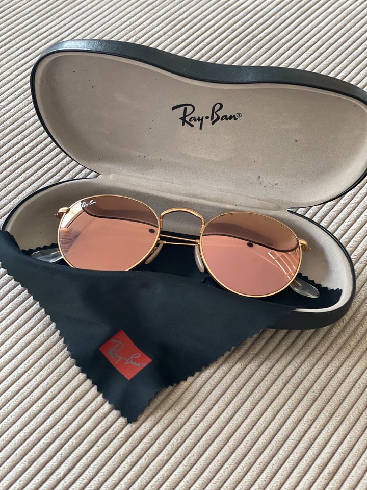 Ray-Ban Round Metal Rosé in Markkleeberg