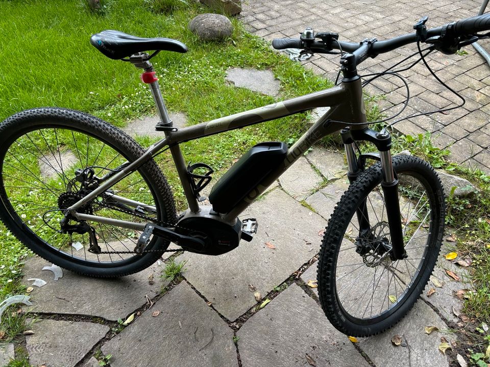 Mountainbike E-Bike, Bosch, wenig Km, Liq-Bike in Offenburg