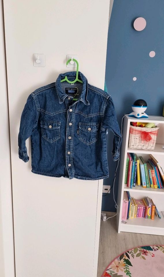 Baby Jeansjacke / Jeanshemd in Wackernheim