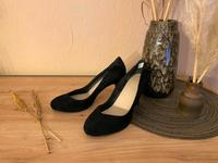 Esprit Leder Pumps Gr. 39 Niedersachsen - Langenhagen Vorschau