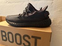 Yeezy Boost 350 Black 39 1/3 Baden-Württemberg - Weingarten (Baden) Vorschau