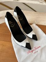 Roger Vivier Pumps 39,5 Lackleder schwarz weiß High Heels Nordrhein-Westfalen - Iserlohn Vorschau