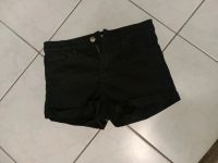 Kurze Hose Jeans Hotpants 34 schwarz Rheinland-Pfalz - Ludwigshafen Vorschau