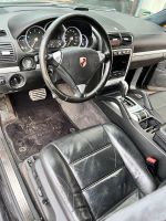 Porsche Cayenne Turbo 9PA Interieur Innenausstattung Sitze Nordrhein-Westfalen - Kürten Vorschau