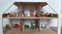Puppenhaus aus Holz mit viel Zubehör Nordrhein-Westfalen - Hamm Vorschau
