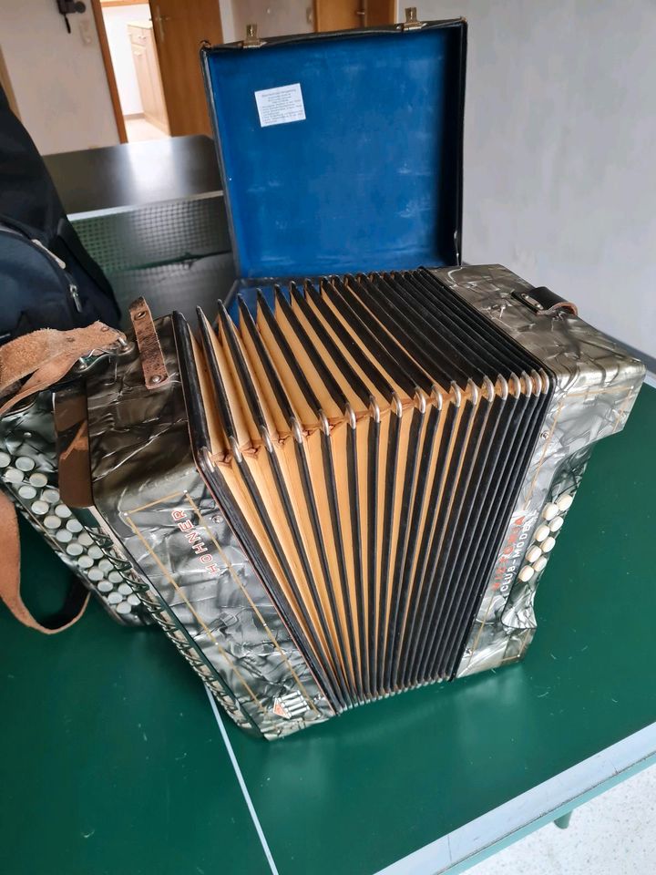 Hohner Ziehharmonika in Holzmaden