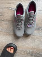 Skechers Slip in Damenschuh Sneaker Nordrhein-Westfalen - Wenden Vorschau