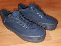 Turnschuhe Street BASIC dunkelblau Größe 38 dicke Sohle Nordrhein-Westfalen - Bad Oeynhausen Vorschau