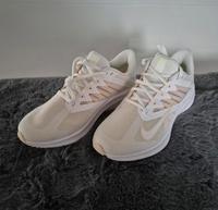 Sneaker - Nike - weiß - Größe 40 - neu - Schnürung - Damen Bayern - Vilshofen an der Donau Vorschau