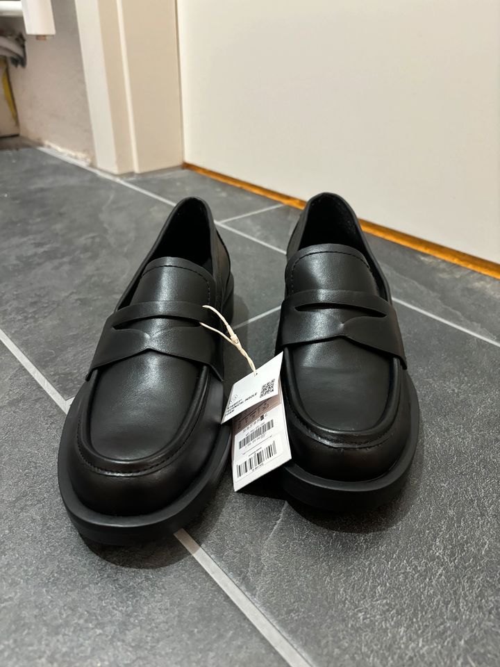 Stradivarius loafer 40 in Breisach am Rhein  