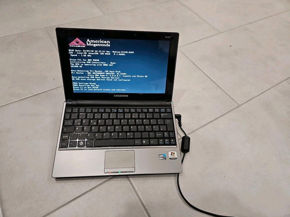 Laptop Medion Akoya E1222 in Haan