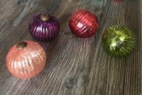 4 Kugeln geriffeltes Glas Christbaum Weihnachten d=8cm neuwertig Thüringen - Zeulenroda Vorschau