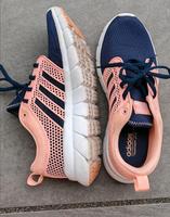 Adidas Cloudfoam Groove Größe 38 blau apricot neuwertig Nordrhein-Westfalen - Elsdorf Vorschau
