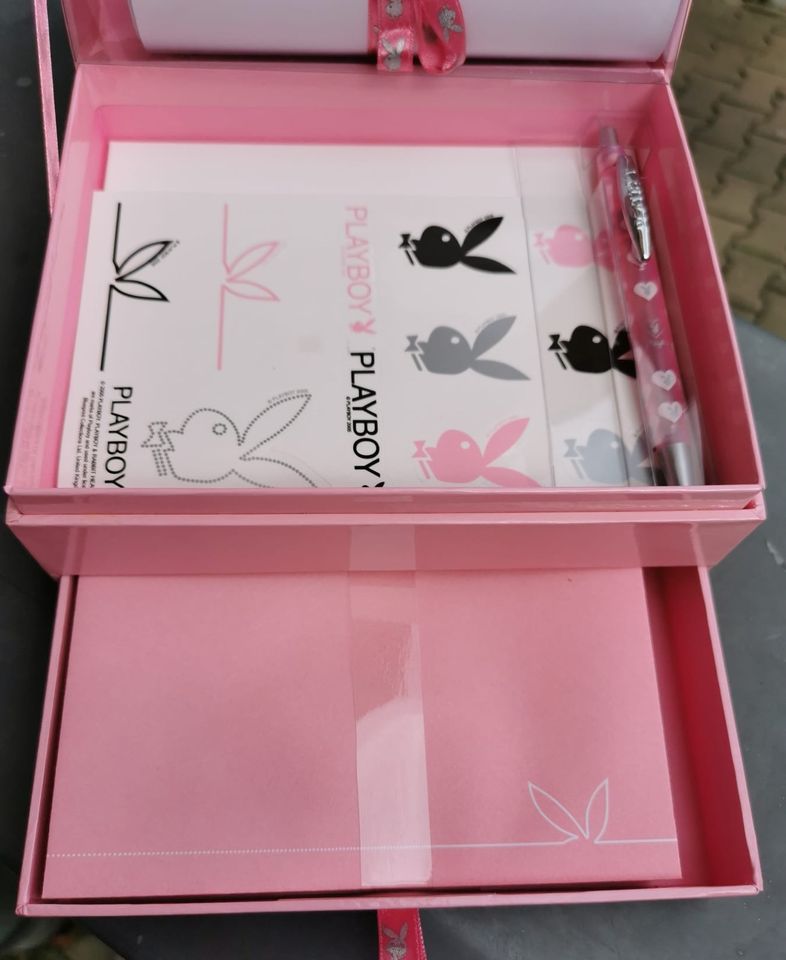 Briefpapier Box Playboy Original neu 20 Briefumschläge/-Bögen in Neuss