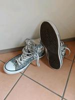Chucks Chuck Taylor All star Sneaker High Skull Blume Aloha 37,5 Berlin - Neukölln Vorschau