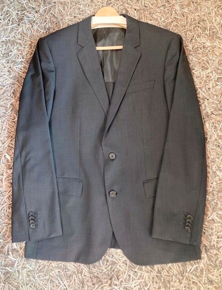 Hugo Boss Anzug 48/50 Black Label in Hatzenbühl