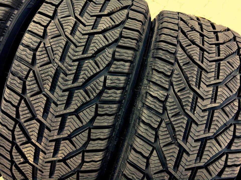 4 215/50 R17 95V XL KORMORAN by Michelin SNOW Winterreifen Reifen in Melle