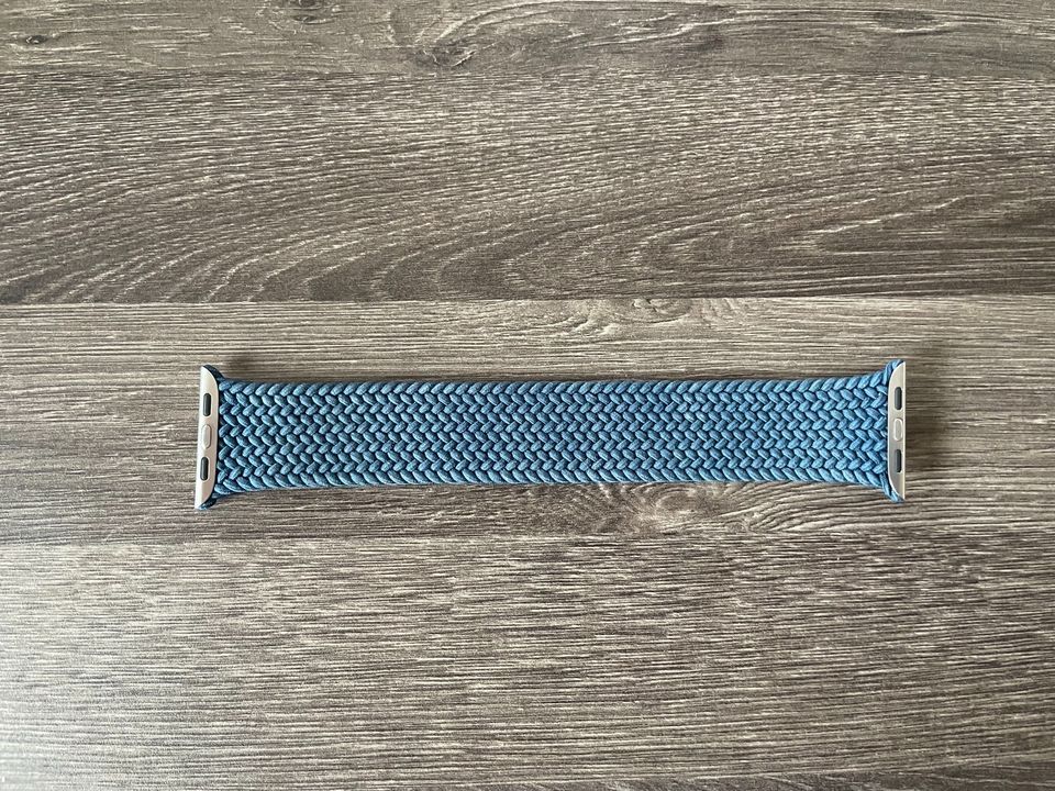 Apple Watch geflochtenes Solo Loop Abyss Blue (blau) 45 mm -Gr. 8 in Lissendorf