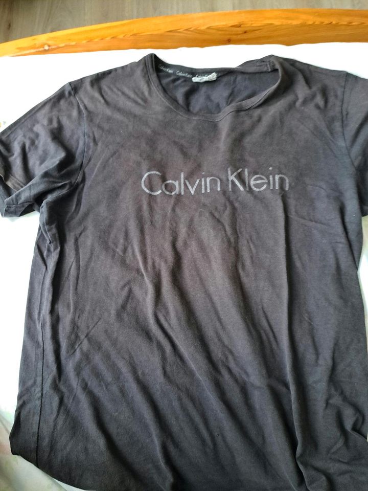 Schwarzes Calvin klein t-shirt Größe M zum Verkauf in Detmold