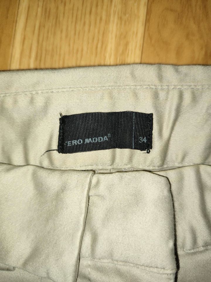 Vero Moda, Shorts, Hotpants, Größe 34, Beige, in Berlin