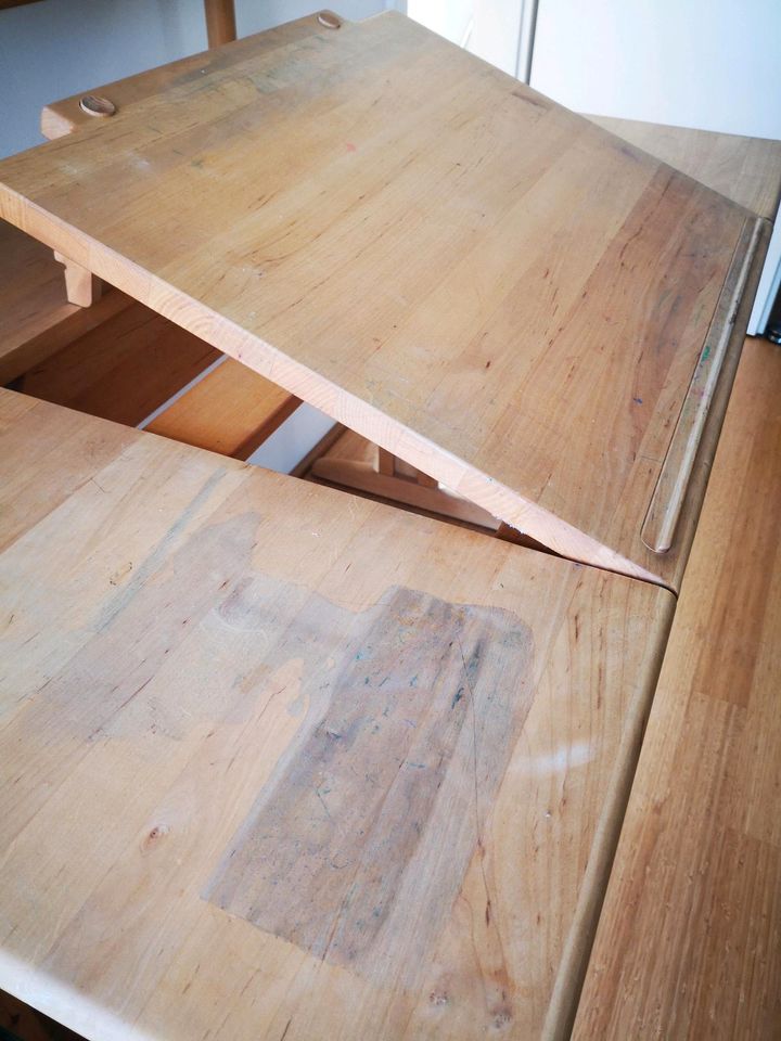 Schreibtisch aus Holz in Deutsch Evern