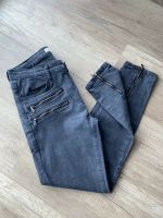 Zara Jeans Gr.38 grau Nordrhein-Westfalen - Soest Vorschau