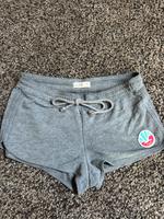 Kurze graue Stoffshorts Hessen - Bruchköbel Vorschau