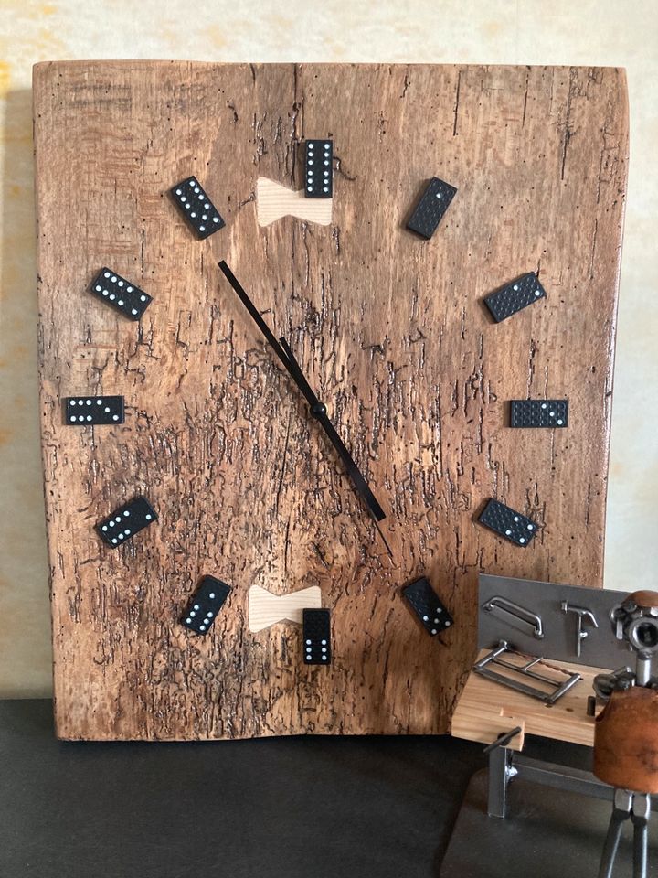 Altholz Wanduhr - Domino Uhr in Rheinland-Pfalz - Steffeln | eBay  Kleinanzeigen ist jetzt Kleinanzeigen