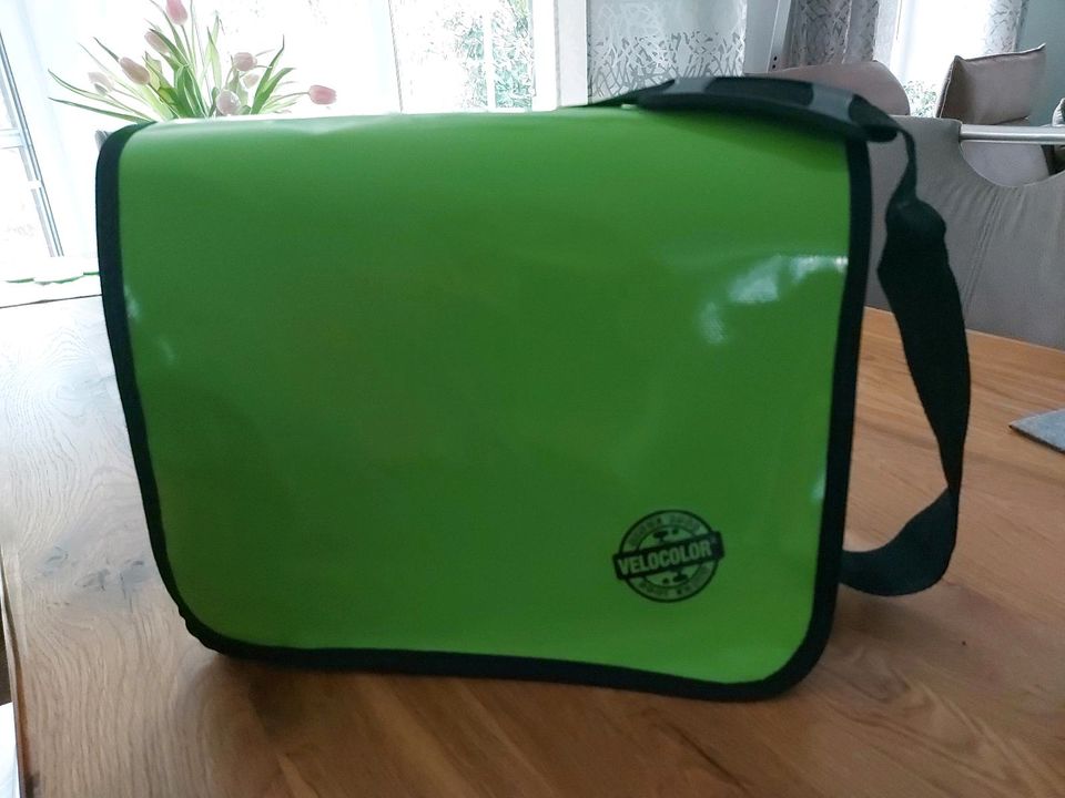 Umhängetasche Veloflex Velocolor Crossbody Bag green in Thedinghausen