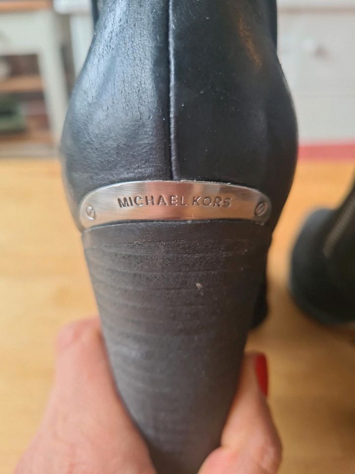 Michael Kors Stiefeletten schwarz Größe 40 in Erkrath