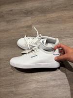 Reebok Sneaker Gr. 44 weiß neu Niedersachsen - Stuhr Vorschau