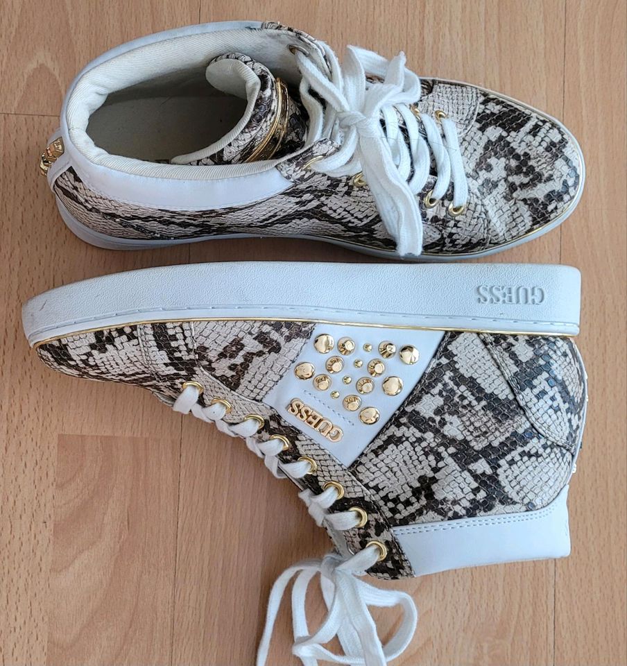 "GUESS " Sneakers  -  Leo-Styl in Magdeburg