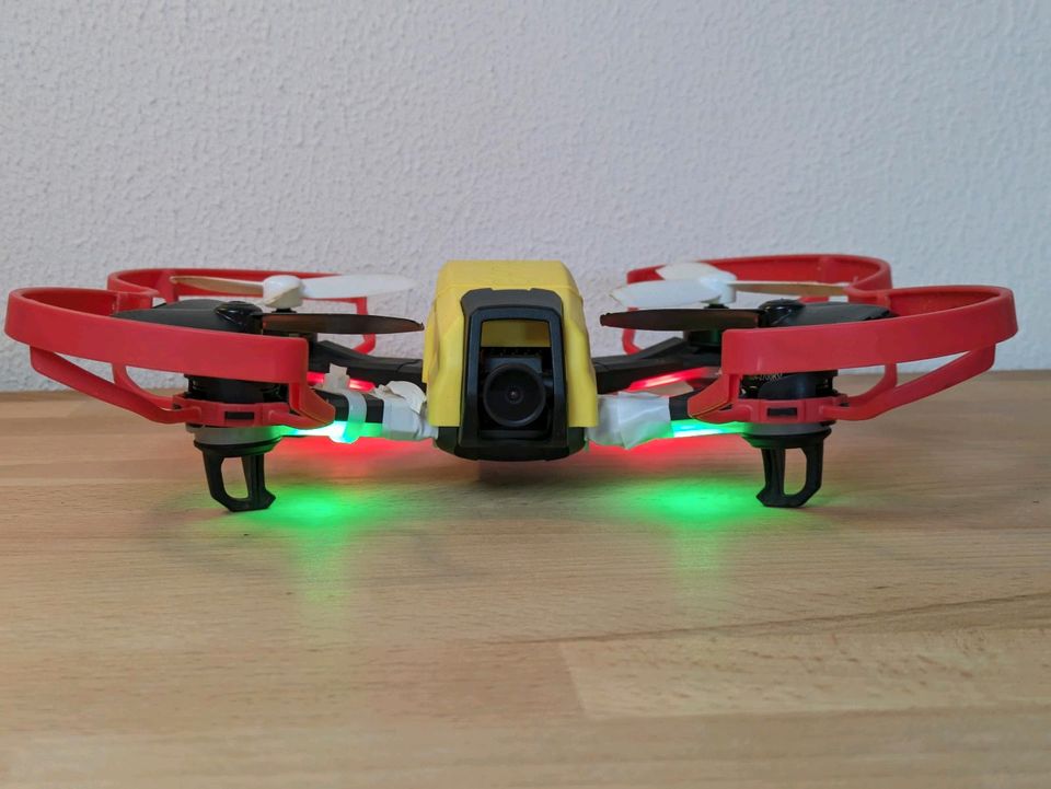 DRONEART Xtreme V2 Drohne mit FPV-Fernbedienung, Liveübertragung in Siegen