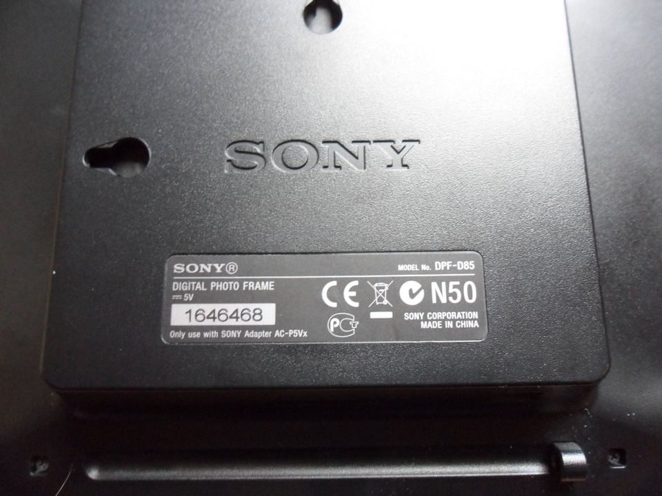 Sony Digital Photo Frame DPF-D85 in Berlin