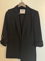 Only Blazer mit 3/4 Arm in schwarz Größe S Bayern - Bischofswiesen Vorschau