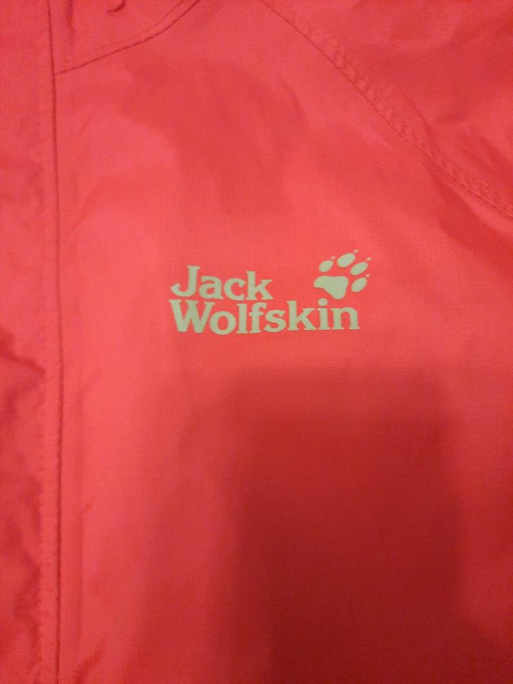 Jack Wolfskin Regenjacke rot in Kaiserslautern