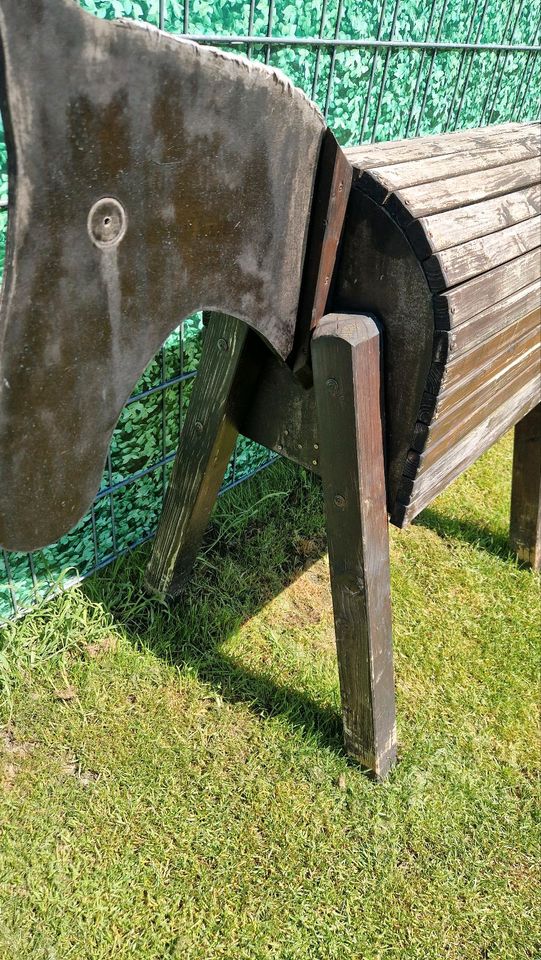 Holzpferd Gartenpferd in Krauchenwies