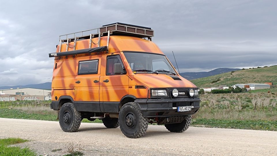 Iveco Daily 4x4 40-10 Camper in Trossingen