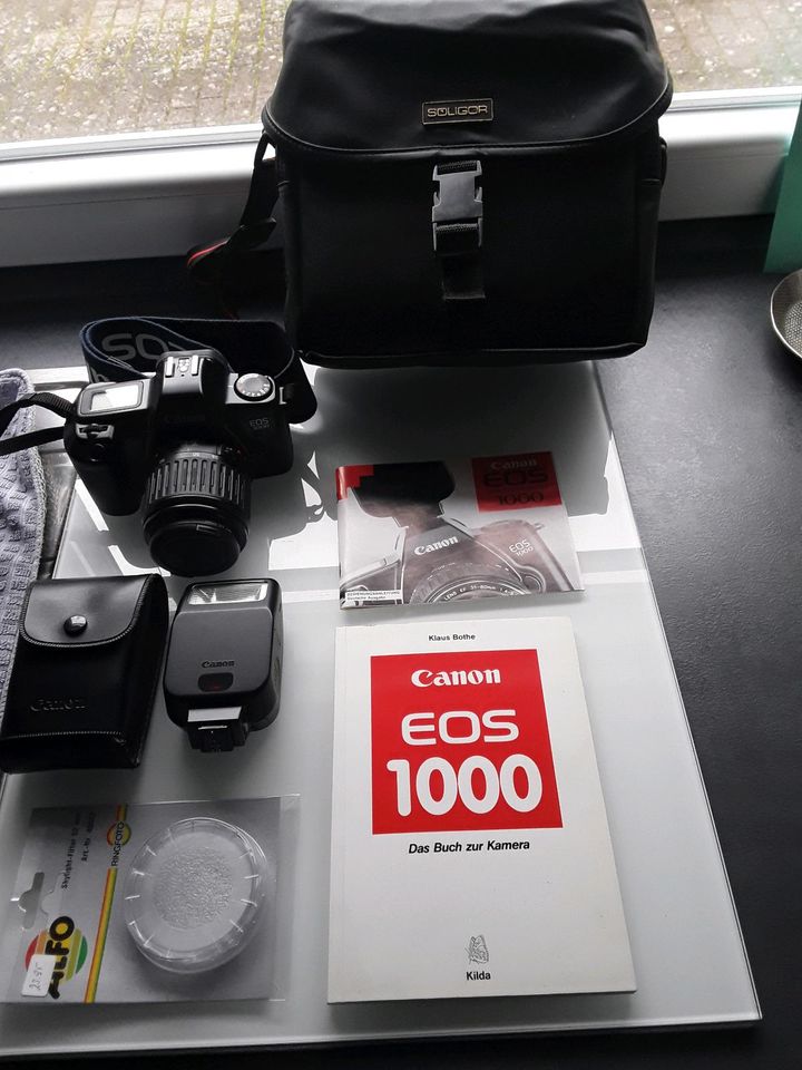 Analoge Kamera canon eos 1000 in Hochstadt