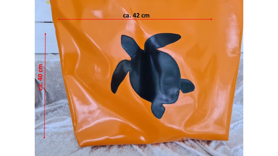Strandtasche / Shopper XL „Plane“ orange mit Motiv Schildkröte in Hamburg