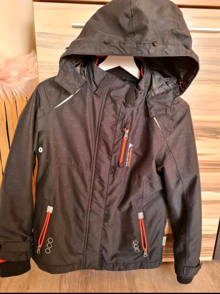 Skijacke / Winterjacke unisex Gr. 152 in Freital