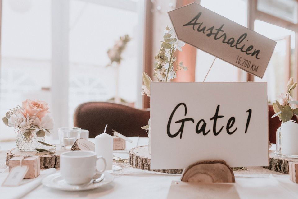 Dekorative Holzscheiben Dekoration für Feiern+Hochzeit in Kevelaer